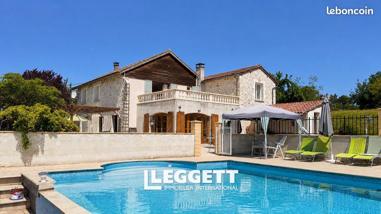 Maison 8 pièces 275 m²