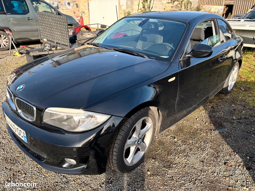 BMW SERIE 1 - 118D Coupé (image 1)