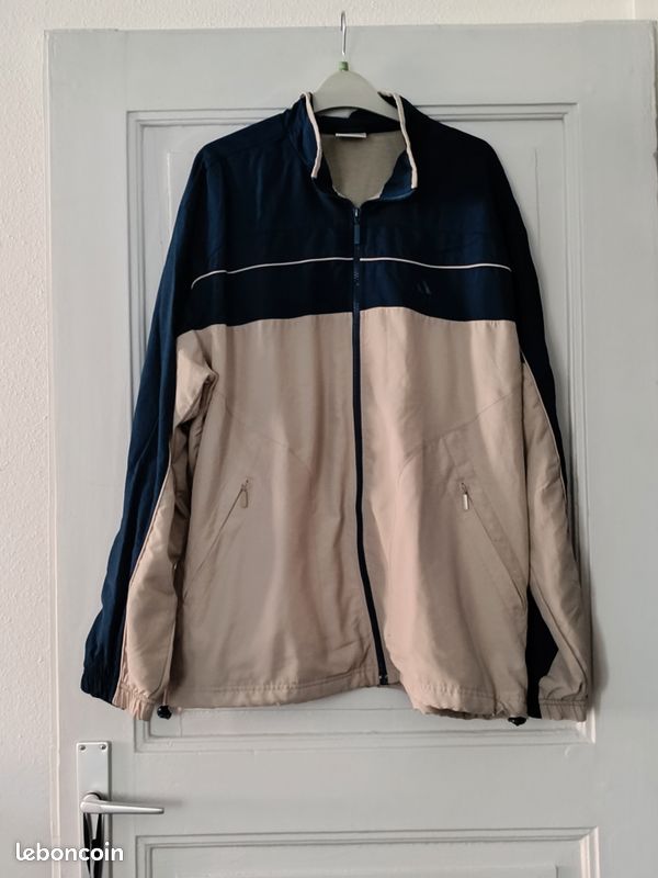 Blouson homme marque Lacoste taille 44/46 (remise en main propre) (image 1)