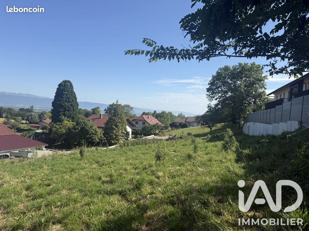 Terrain 770 m² · à Neydens · 770 m² · 360 000 €