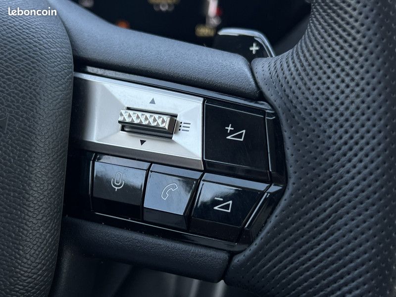 Ds DS 4 1.2 130 CH PERFORMANCE LINE + EAT8 / CAMERA / CARPLAY SANS FIL (image 12)