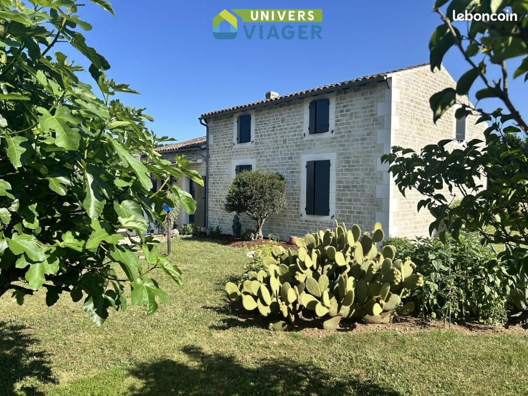 Maison 6 pièces 150 m² · à Gémozac · 150 m² · 160 000 €