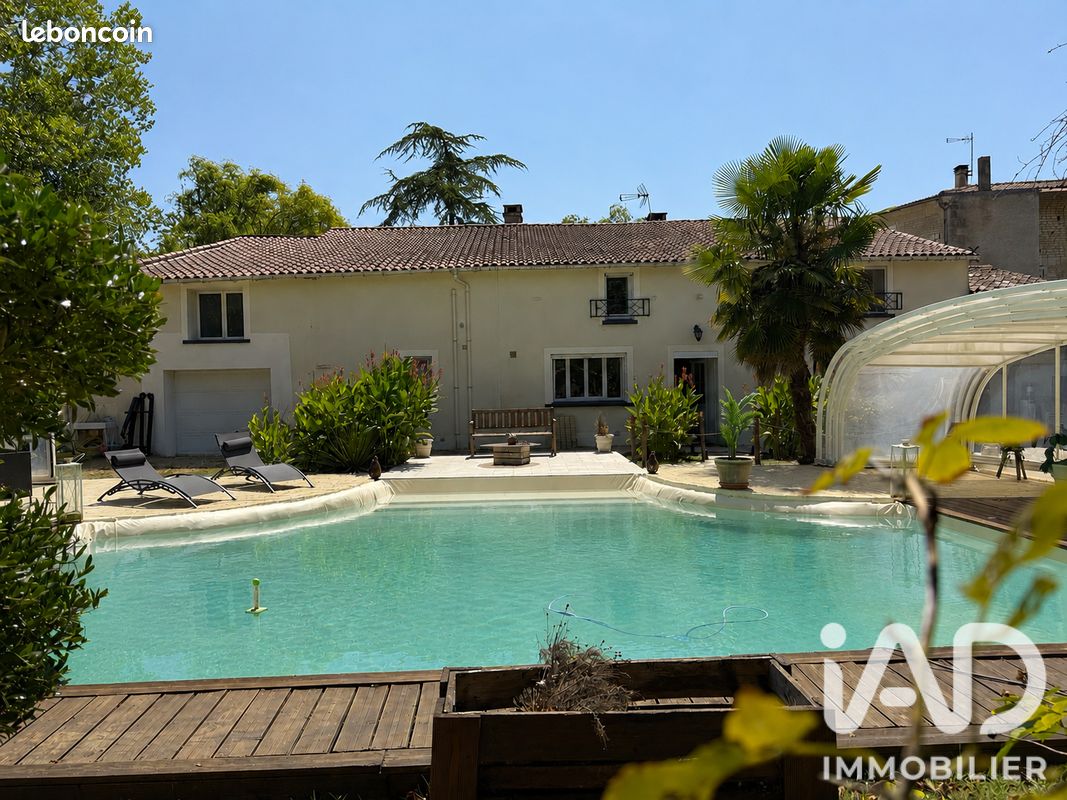 Maison 6 pièces 241 m² · à Prin-Deyrançon · 241 m² · 333 000 €