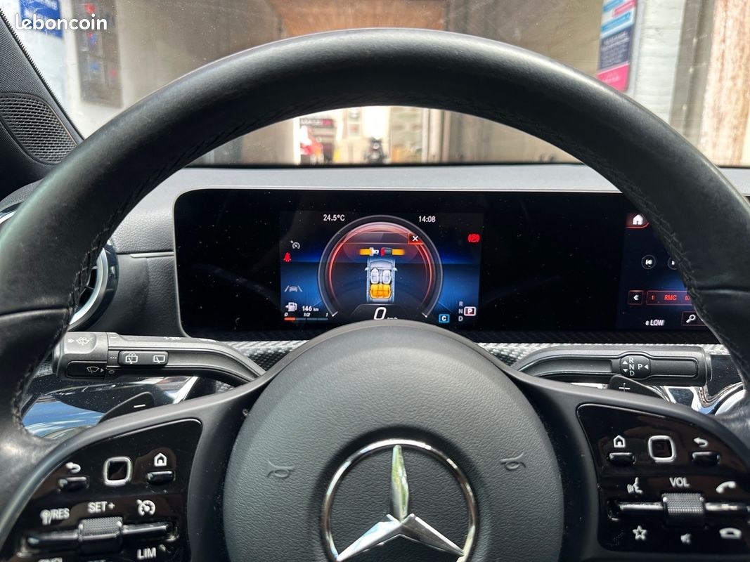 MERCEDES CLASSE A IV A180 D STYLE LINE 7G-DCT 116Ch Entretien complet Mercedes camera de recul Garantie 12 mois (image 14)