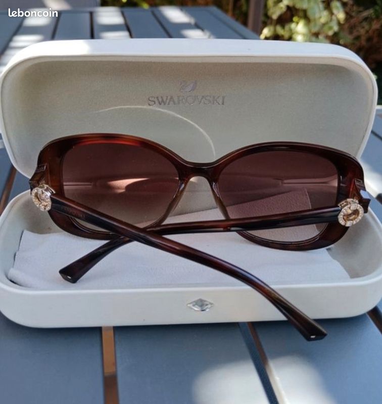Lunettes de soleil Swarovski (image 3)