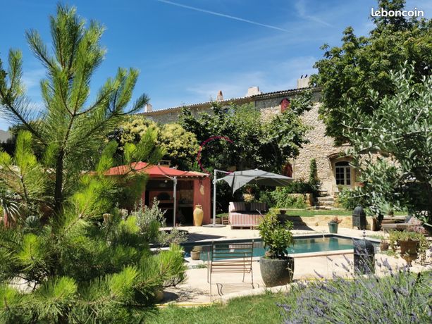 Maison 10 pièces 400 m²
