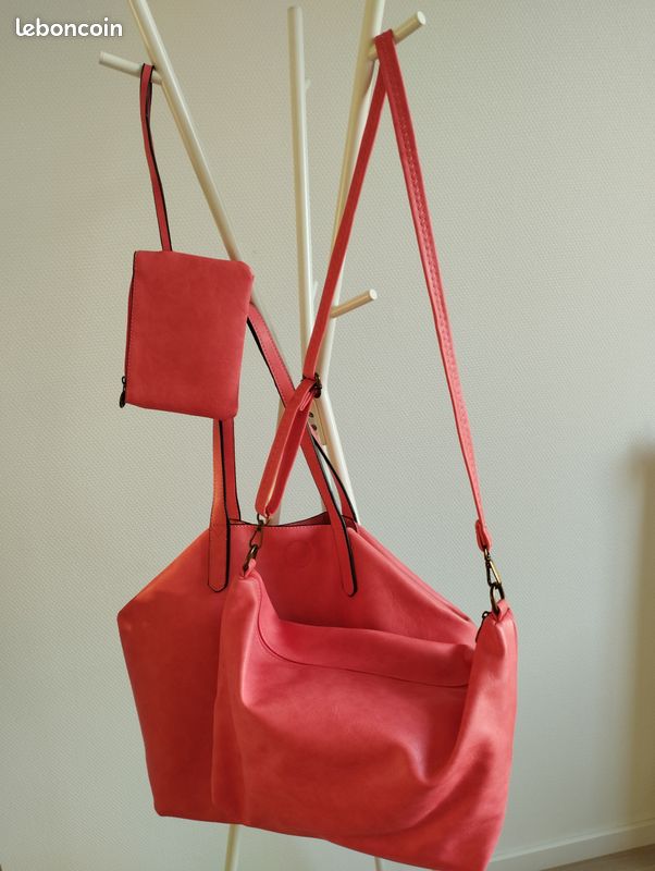 Sac et pochettes assorties : 3 pièces (image 1)
