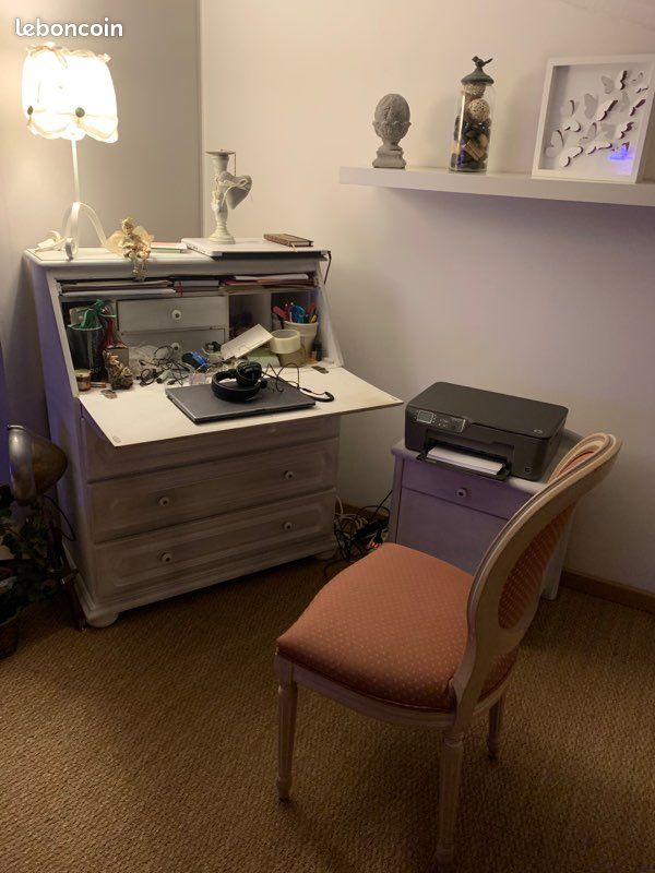 Bureau secrétaire (image 1)