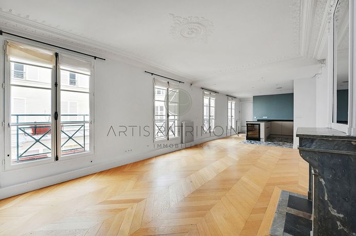Appartement 4 pièce(s) 83 m²à vendre Paris-6e-arrondissement