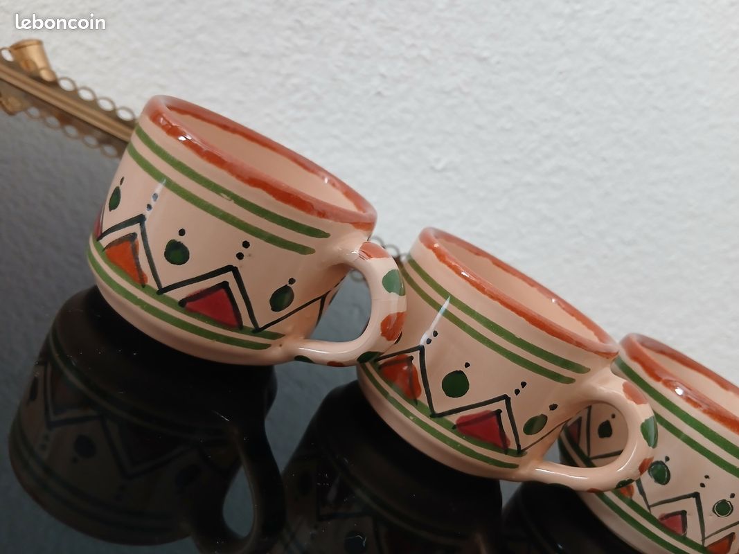 Lot de 4 tasses et un vase ethniques (image 3)
