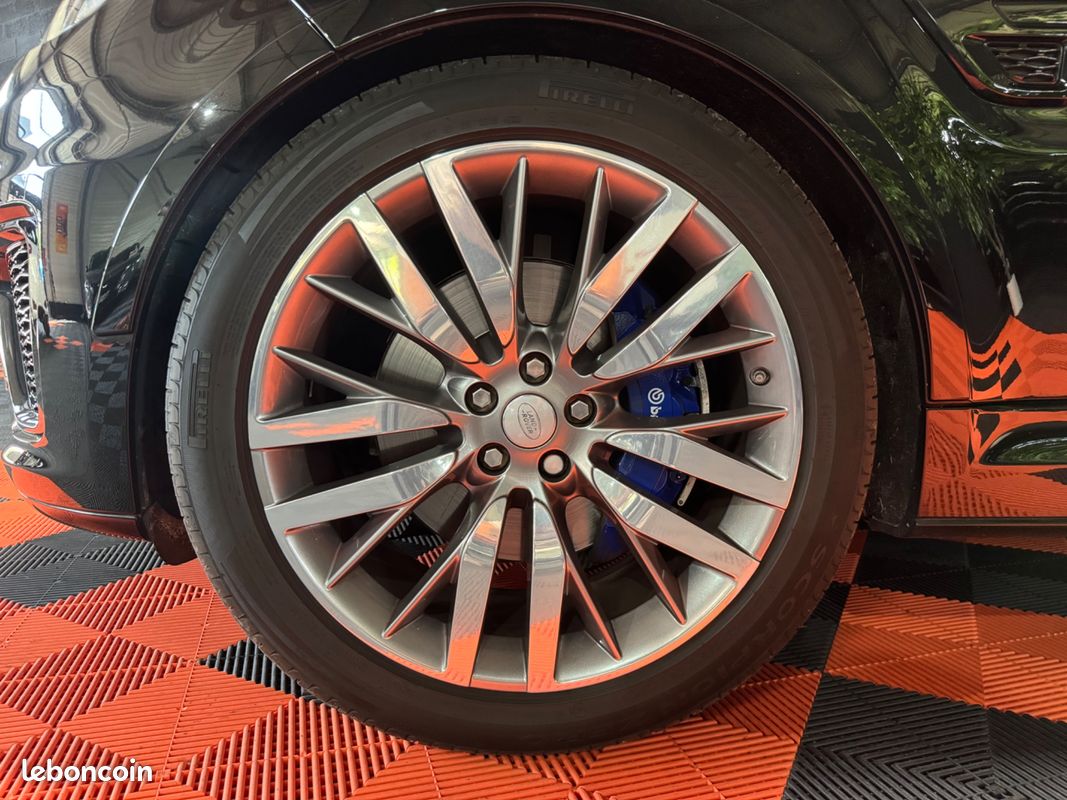 LAND ROVER RANGE ROVER SPORT V8 5.0 550 CH SVR / ORIGINE FRANCE / TOIT OUVRANT / MERIDIAN / CAMÉRA / SUIVI LAND ROVER COMPLEt (image 17)