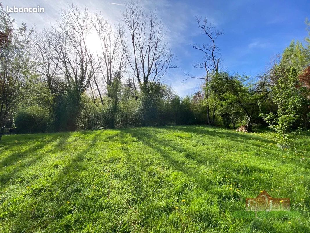 Terrain 780 m² · à Eyzin-Pinet · 780 m² · 95 000 €