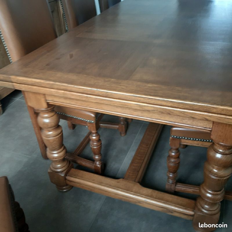 Table en chêne de 3,30 m et 8 chaises assorties (image 4)
