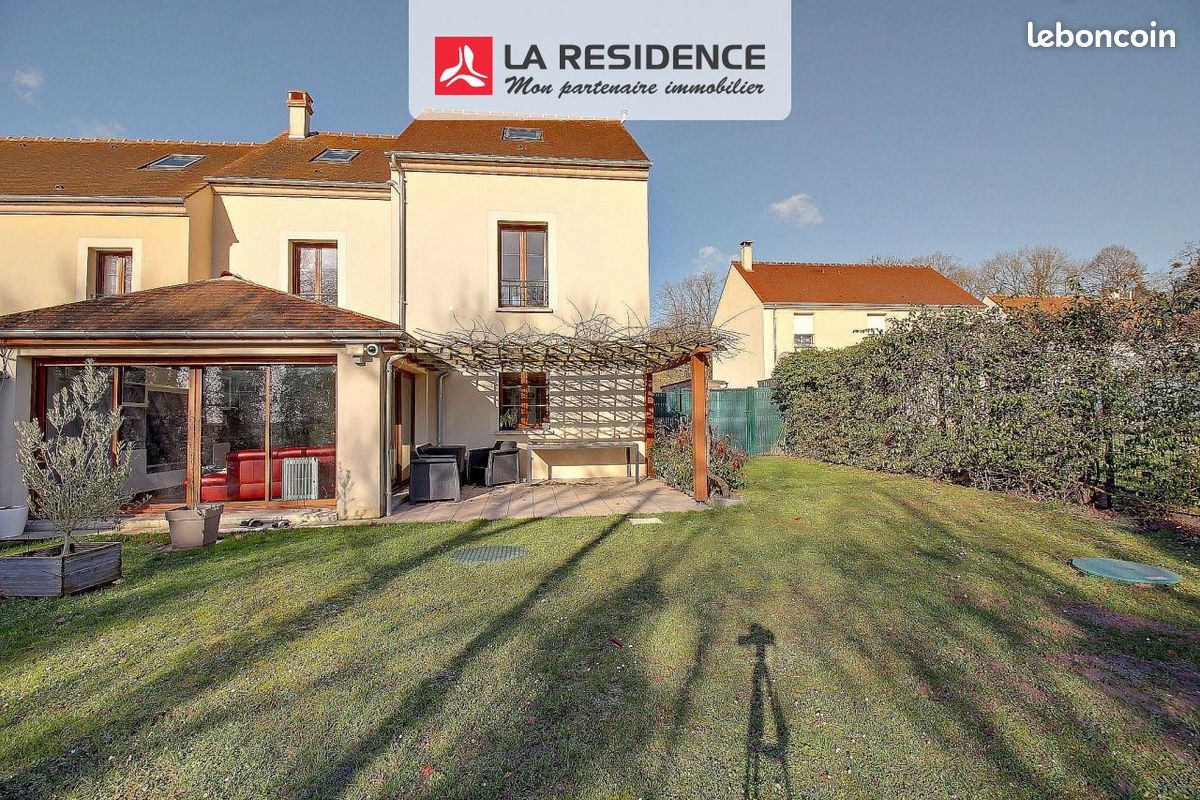 Maison 9 pièces 143 m² · à Bréançon · 143 m² · 389 900 €