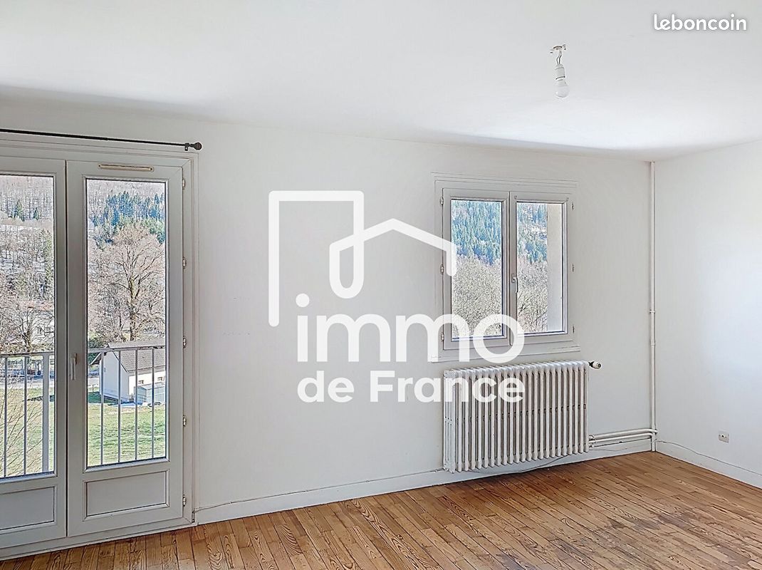 Appartement 4 pièces 74 m² · à Septmoncel les Molunes · 74 m² · 760 €