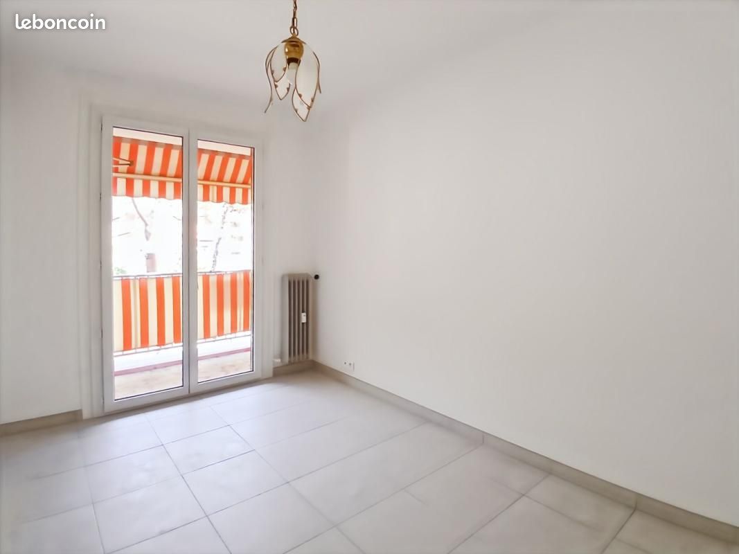 Appartement 4 pièces 67 m² · à Menton · 67 m² · 282 000 €