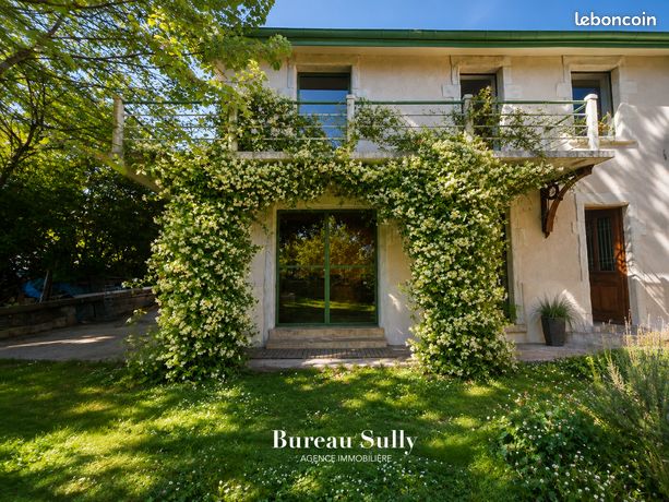 Maison 5 pièces 235 m²
