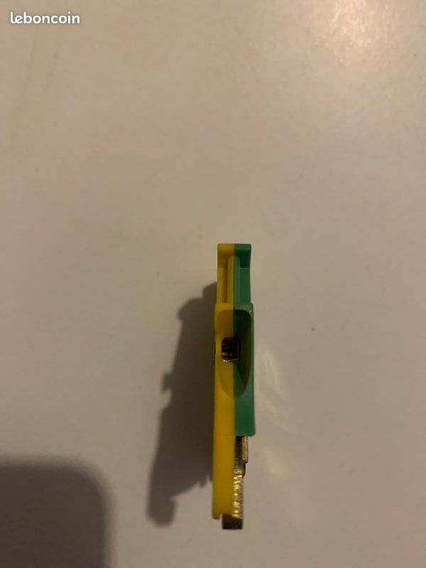 2 Blocs de jonction couleur V/J de protection viking 3 4 mm2 Legrand (image 5)