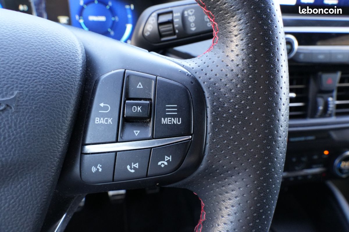 FORD Kuga III 1.5 ECOBLUE 120 ST-LINE X (image 19)
