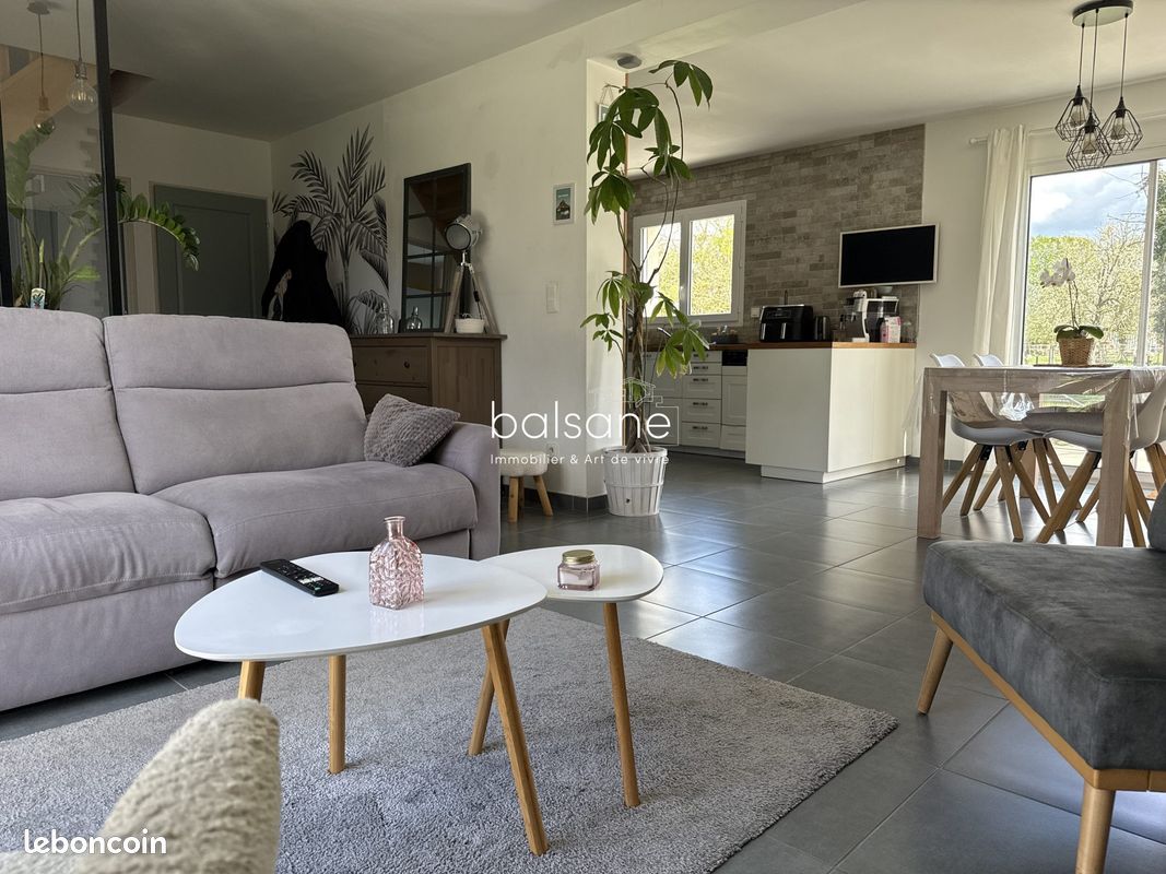 Maison 6 pièces 144 m² · au Thuit de l'Oison · 144 m² · 335 000 €