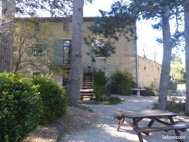 Maison 6 pièces 250 m² · à Grignan · 250 m² · 595 000 €