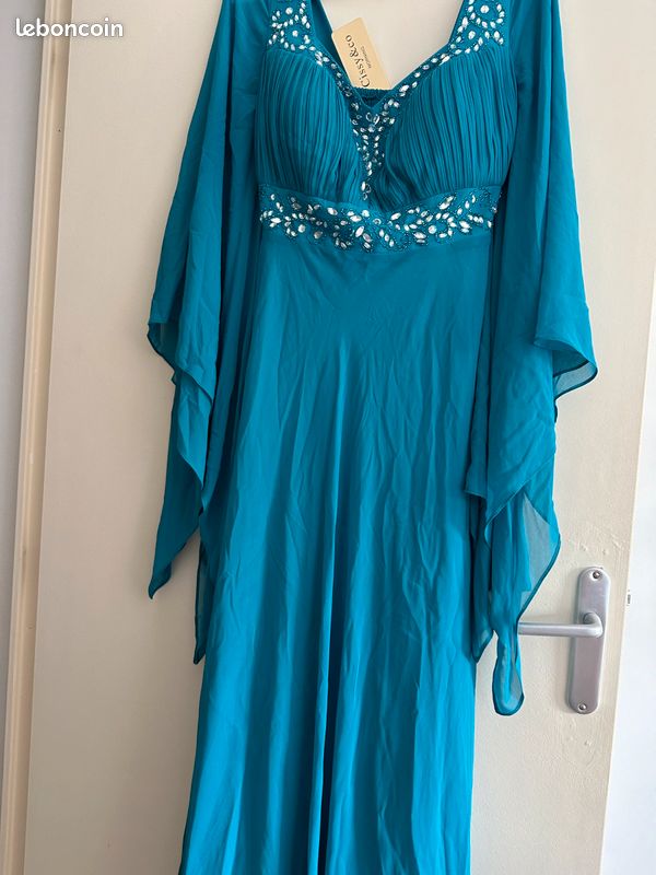Robe (image 3)