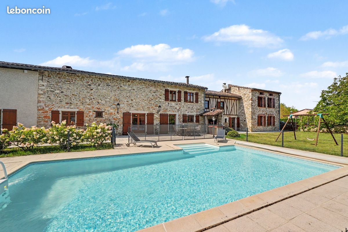 Maison 9 pièces 351 m² · à Revel · 351 m² · 593 000 €
