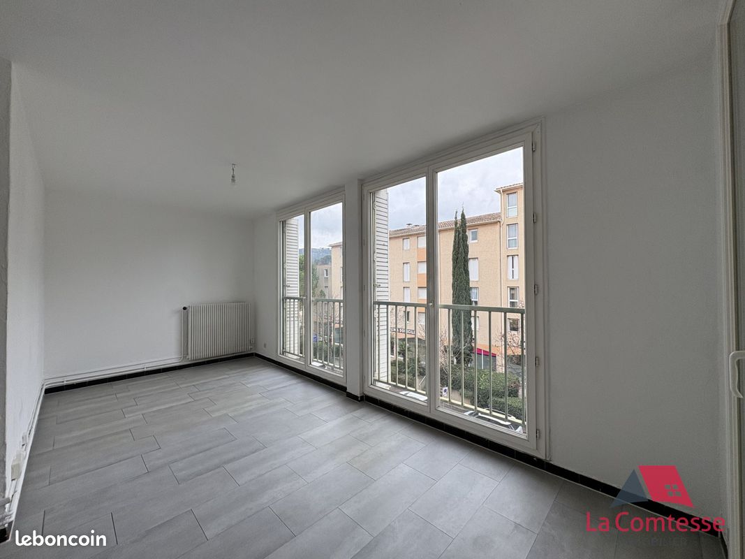 Appartement a louer aubagne - 3 pièce(s) - 63 m2 - Surfyn