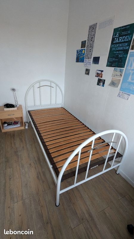 Lit avec sommier et matelas (image 4)