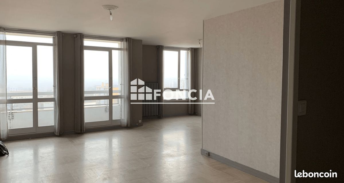 Appartement 4 pièces 93 m² · à Saint-Étienne · 93 m² · 850 €/mois