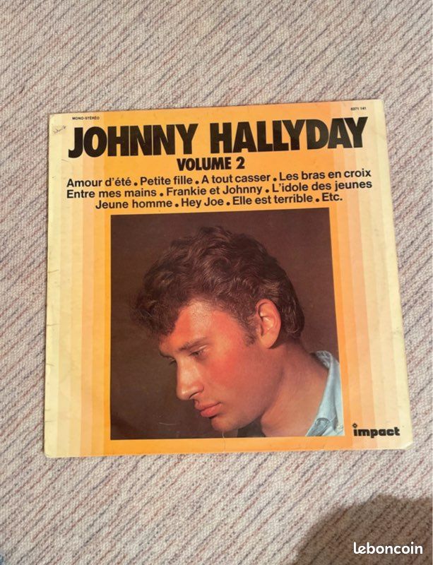 Vinyle Johhny Hallyday Volume 2 (image 1)