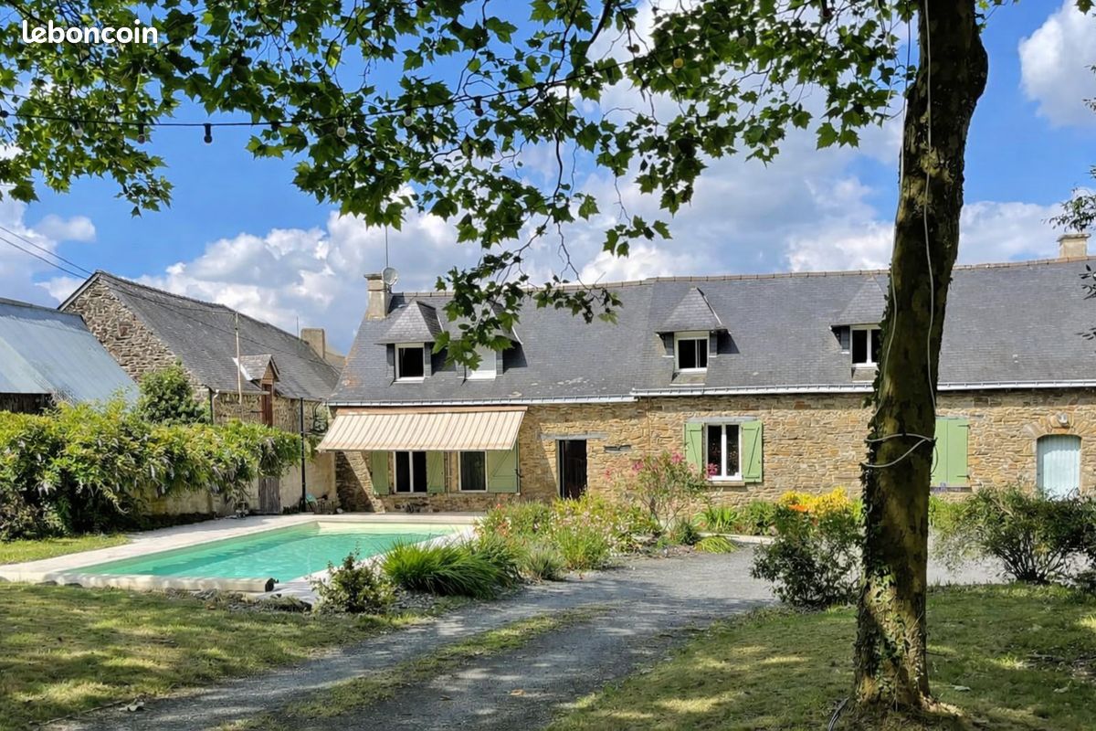 Maison 8 pièces 201 m² · à Martigné-Ferchaud · 201 m² · 331 280 €