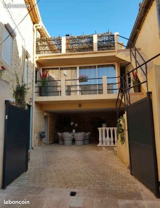 Maison 9 pièces 189 m² · à Lédenon · 189 m² · 345 000 €