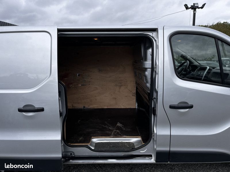 Renault TRAFIC III FG L2H1 1200 1.6 DCI 145CH ENERGY CONFORT EURO6 (image 7)