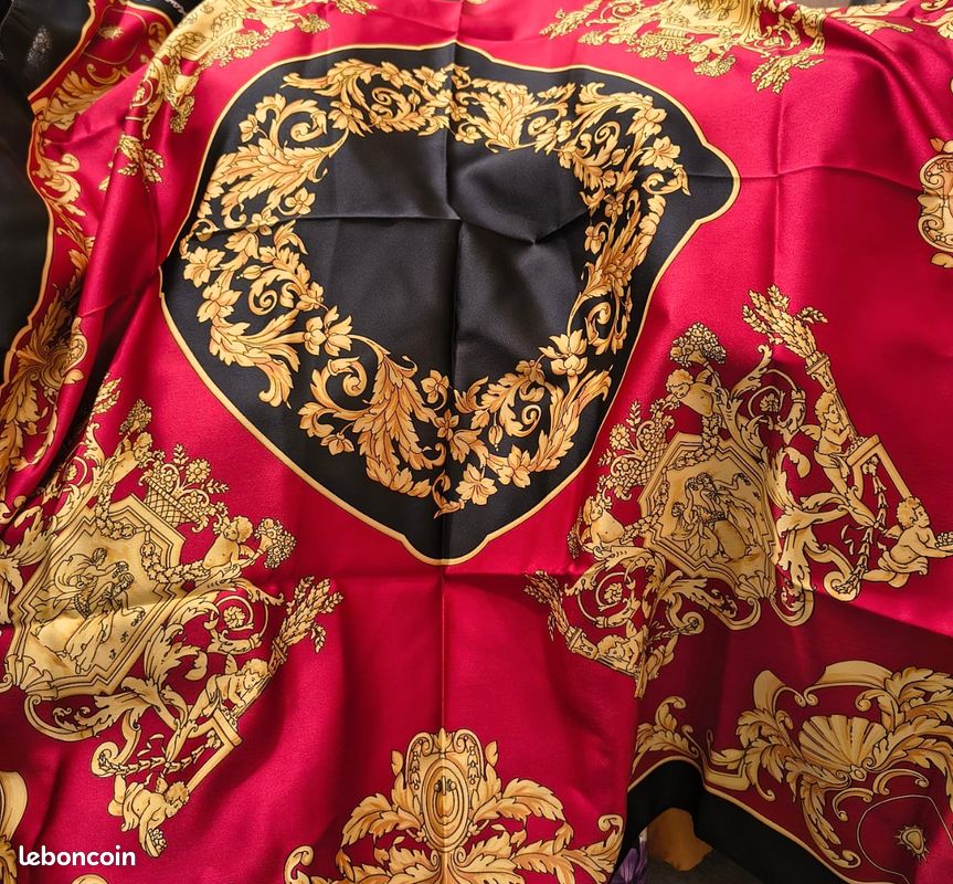 Foulard Carré De Soie Nicole De Beauvoir Paris