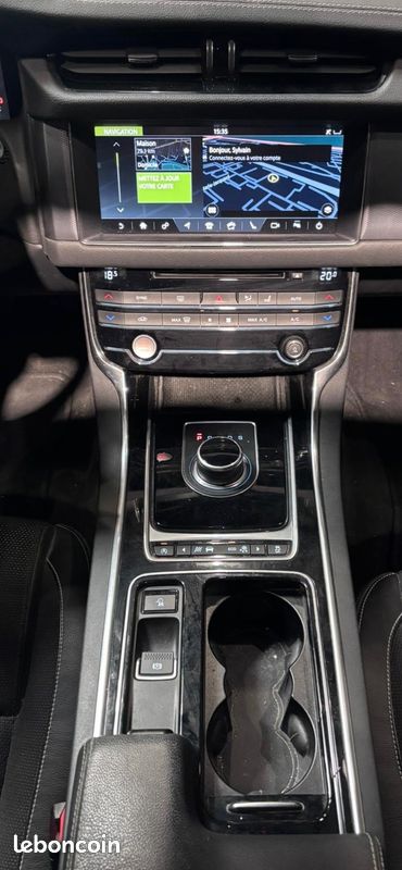 JAGUAR XF 3.0 D 300CH R-SPORT BVA - Entretien Jaguar - Carplay - Caméra de recul (image 21)