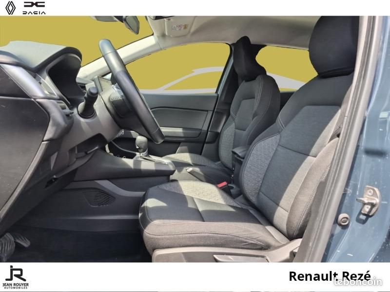 Renault Captur 1.6 E-Tech hybride 145ch Equilibre (image 3)