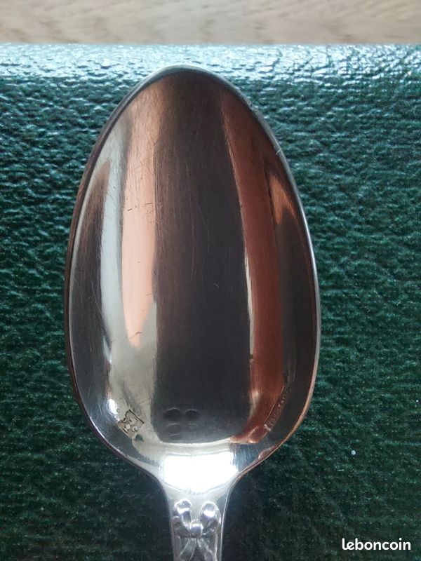 Christofle malmaison ,12 cuillère à moka ,café 10 cm
