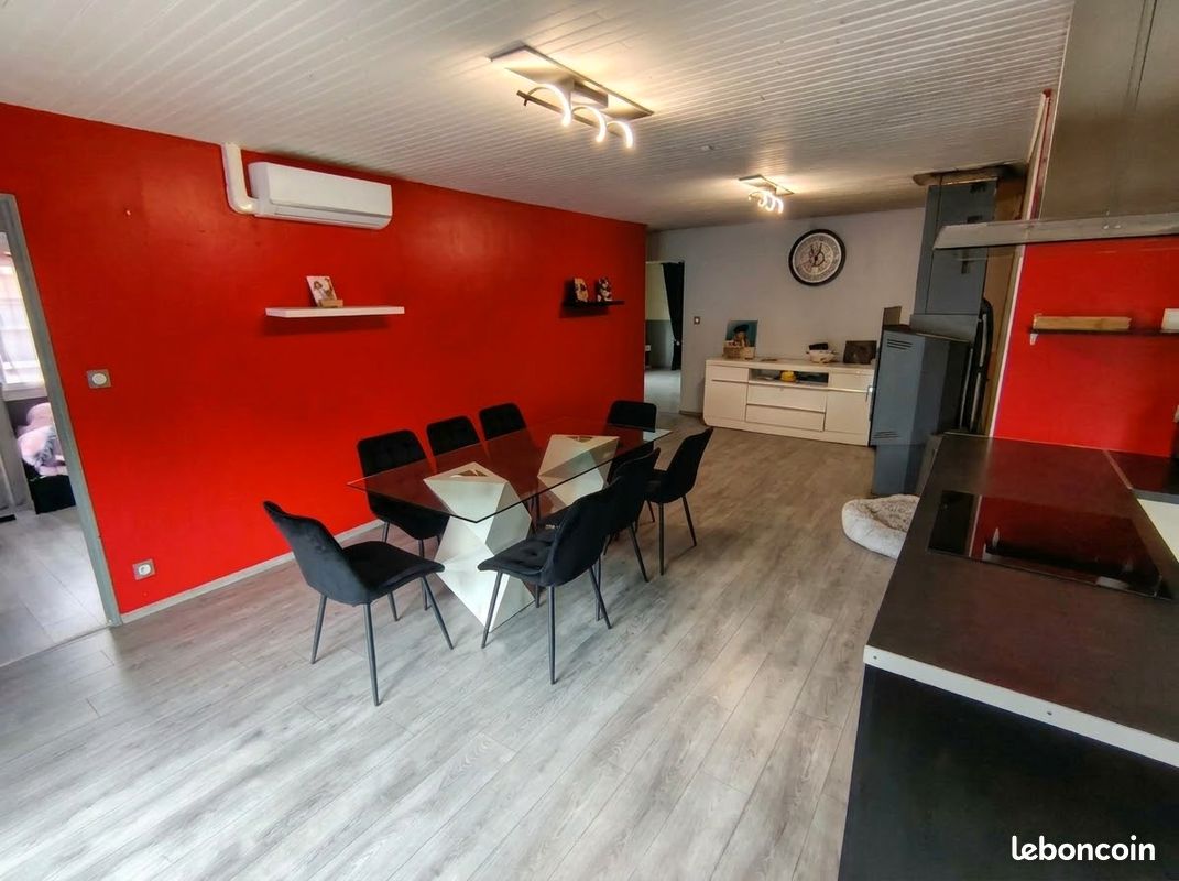 Maison 6 pièces 124 m² · à Velle-le-Châtel · 124 m² · 160 000 €