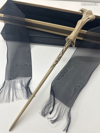 Baguette magique Voldemort Ollivander Réplique Officielle - Harry Potter Baguette magique Voldemort Ollivander Réplique Officielle - Harry Potter