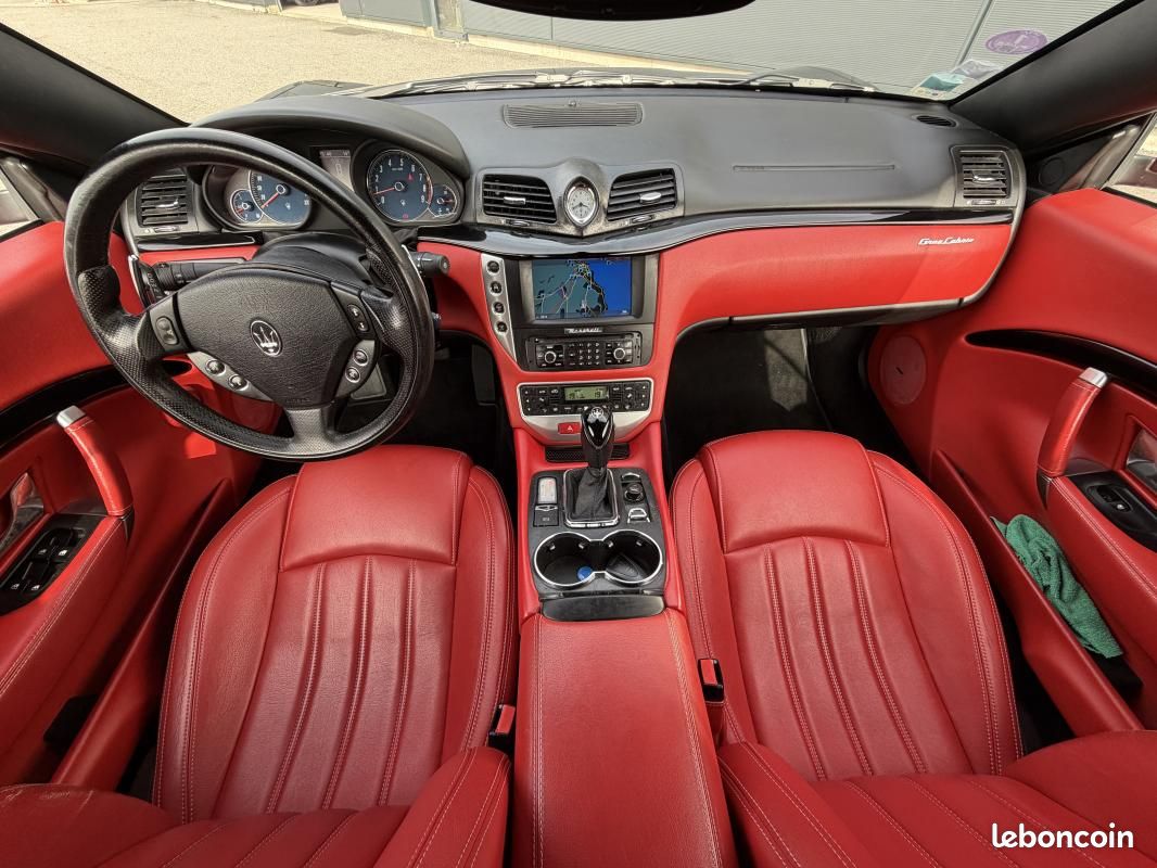 Maserati Grancabrio V8 4.7 440 CH BOITE ZF / FRANCAISE 3IEME MAIN REVISION POUR LA VENTE (image 15)