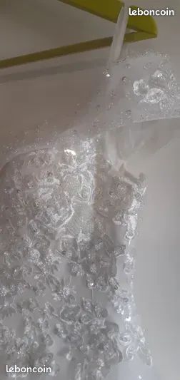Jolie robe de marièe neuve (image 4)