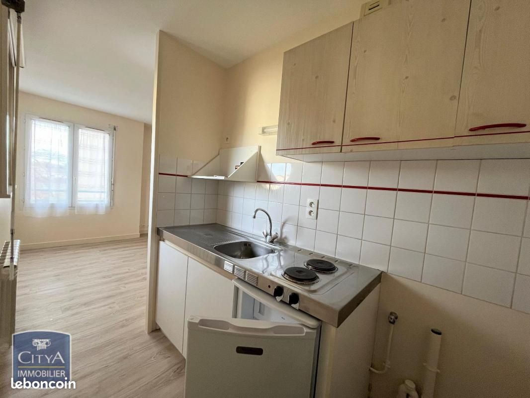 Appartement 1 pièce 25 m² - Poitiers 86000 (image principale 2)