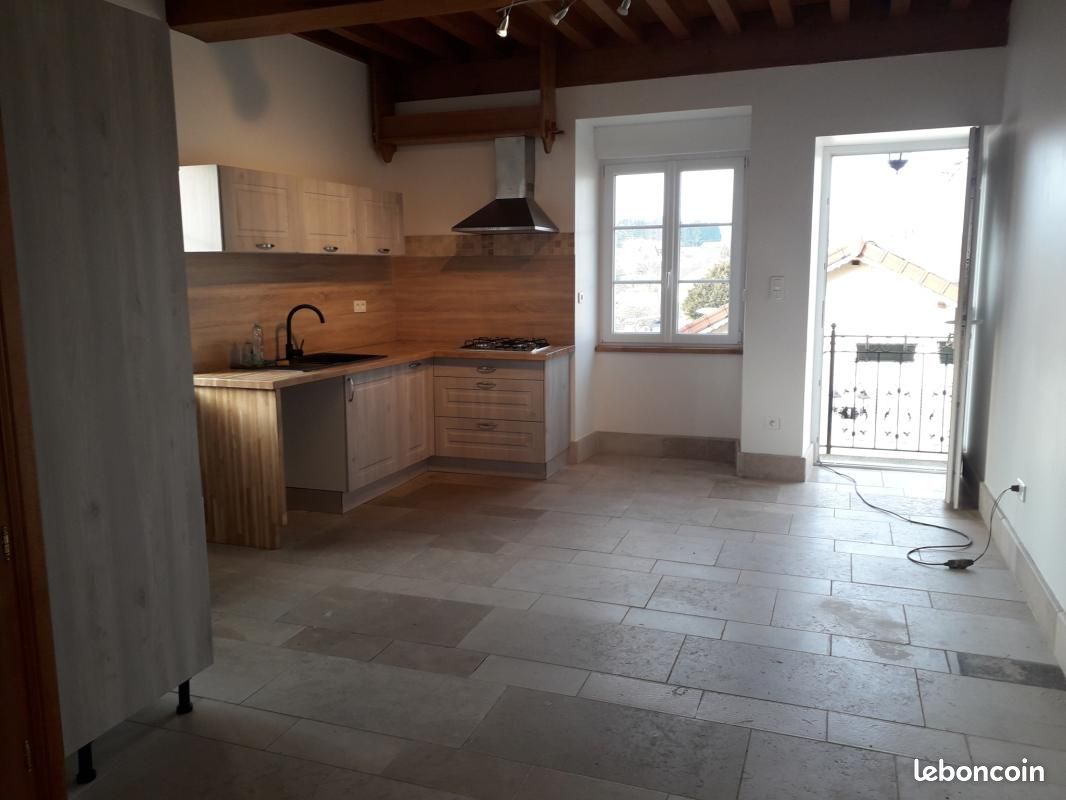 Appartement 3 pièces 74 m² · à Biesles · 74 m² · 620 €