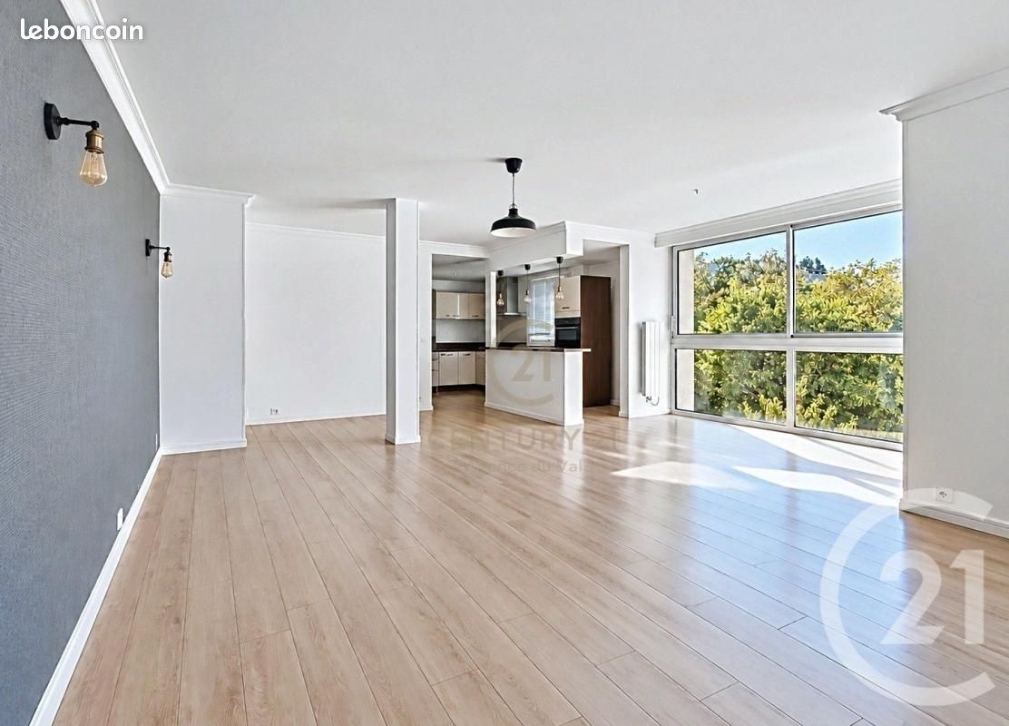 Appartement 3 pièces 85 m² · à Noisiel · 85 m² · 273 000 €