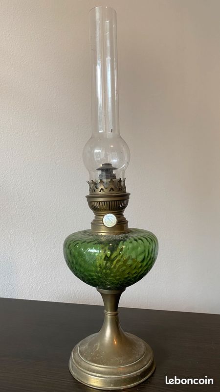 Ancienne Lampe à Pétrole De Poupée En Verre - Motif Relief, Dinette Vintage