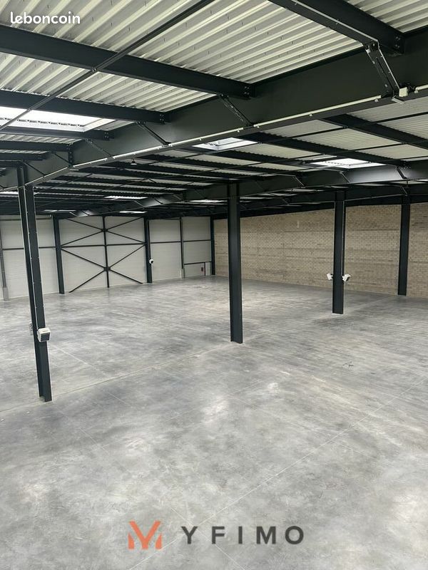 LOCAL D'ACTIVITE 991 m² PLAISIR (image 3)