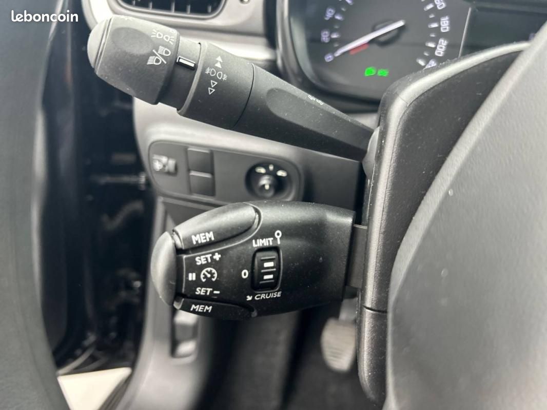 Citroën C3 PureTech 83 S&S BVM5 - Feel Pack (image 20)