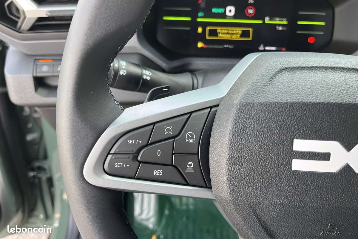 Dacia Duster HYBRID-G 150 4X4 JOURNEY CITY -3% (image 8)