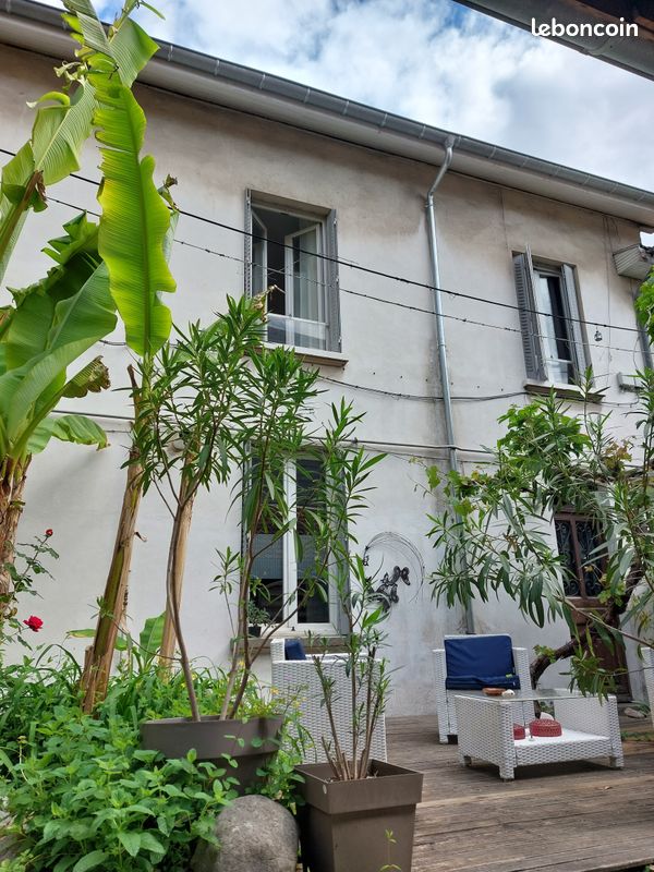 Maison 5 pièces 80 m² · à Grenoble · 80 m² · 1 350 €